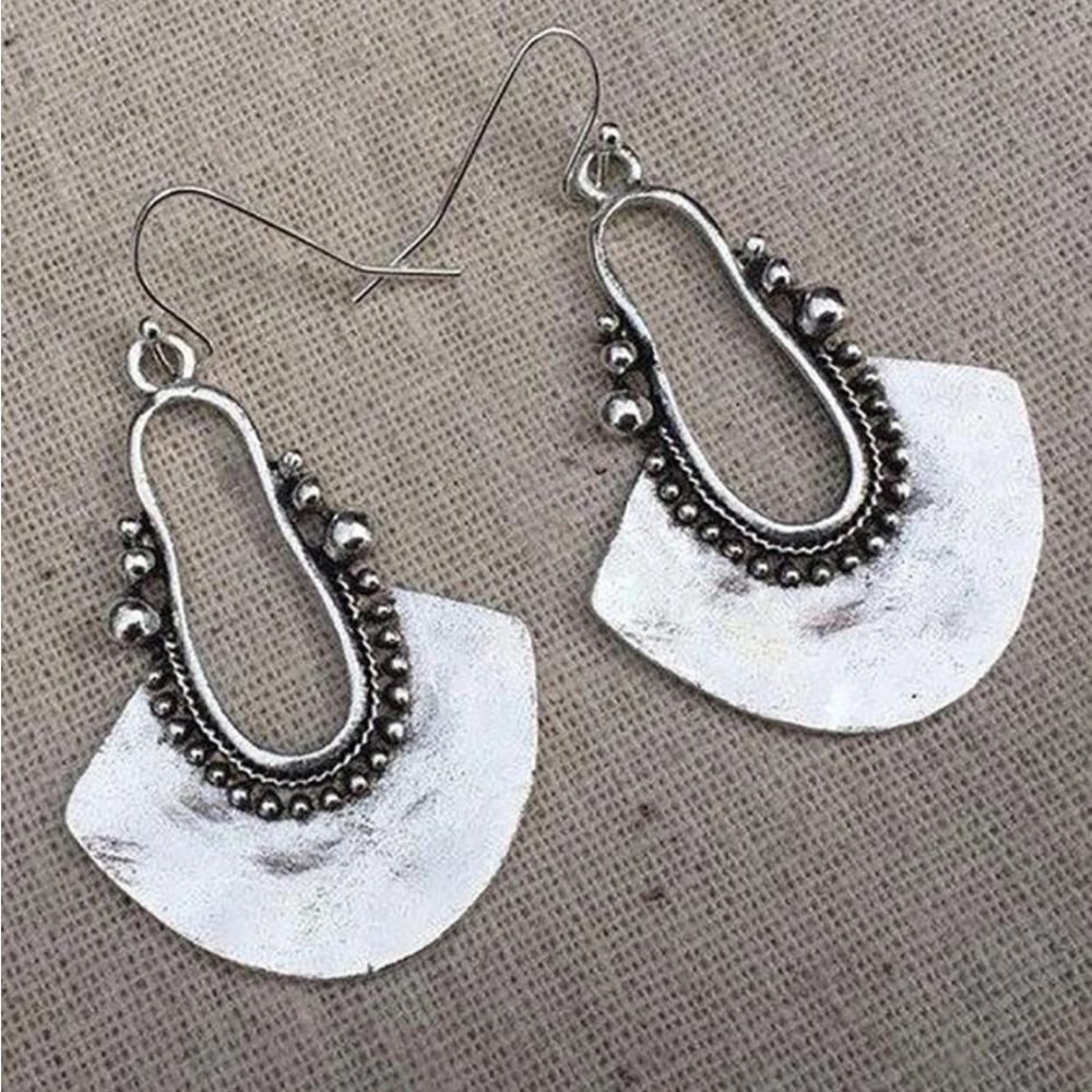 Boho festival silver tone vintage style earrings - Picture 1 of 5